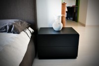 Insolito bedside table